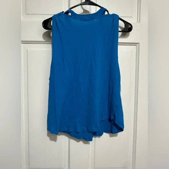 Blue Women’s We The Free Tank Top Size Large - Picture 2 of 3
